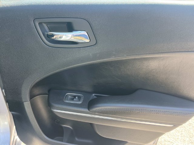 Used 2013 Dodge Charger SXT RWD image 23