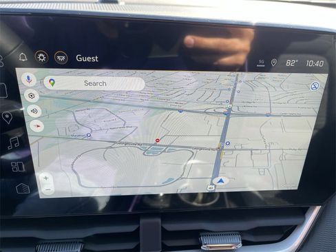 New 2026 Chevrolet Equinox LT w/ LPO, Floor Liner Package image 18