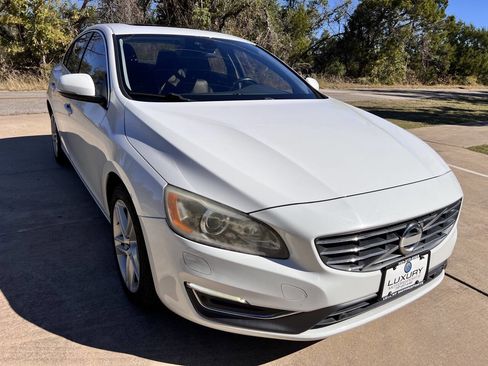 Used 2015 Volvo S60 T5 Premier Plus image 2