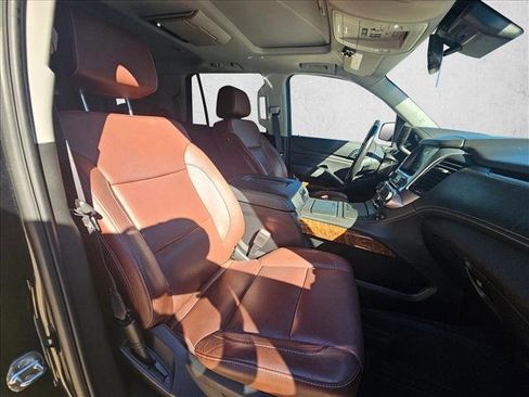 Used 2019 Chevrolet Tahoe Premier w/ Premier Plus Edition image 18