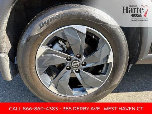 Certified 2024 Nissan Rogue SV w/ SV Premium Package AWD/4WD image 24