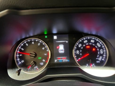 Used 2022 Toyota RAV4 XLE image 21