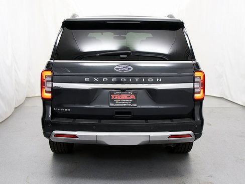 Used 2023 Ford Expedition Limited image 6