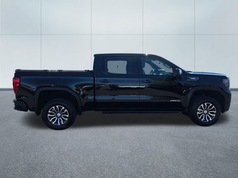 Used 2023 GMC Sierra 1500 AT4 w/ Technology Package AWD/4WD image 7