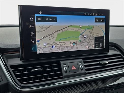 Used 2024 Audi SQ5 Prestige image 26