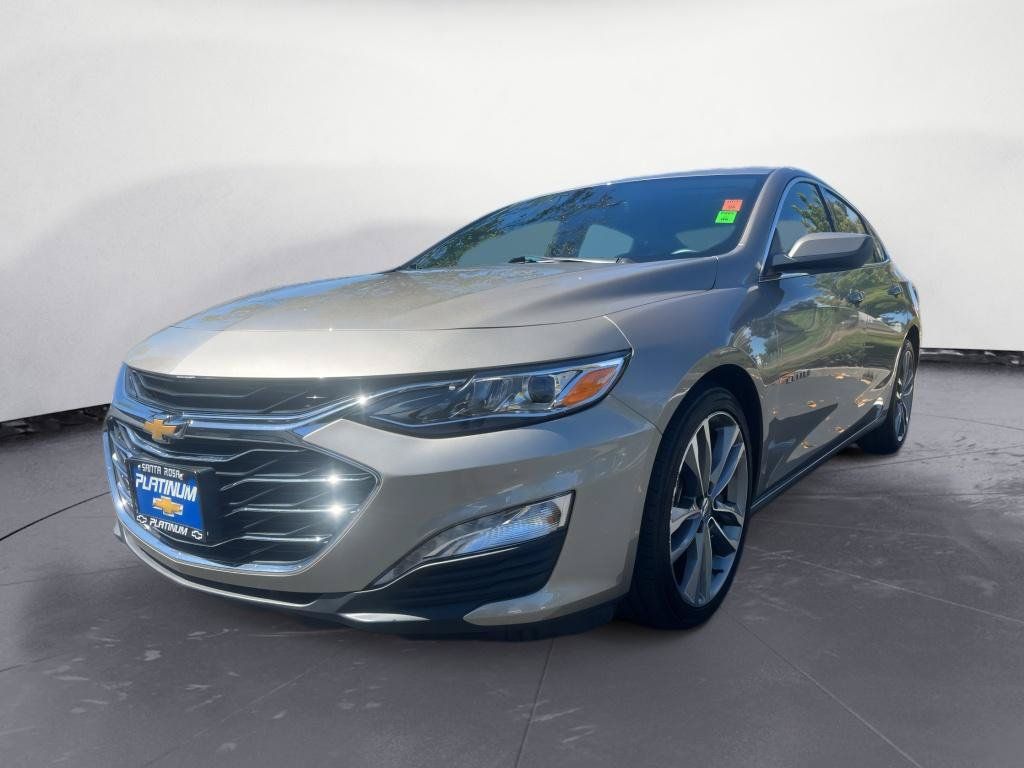 Used 2024 Chevrolet Malibu LT FWD image 2