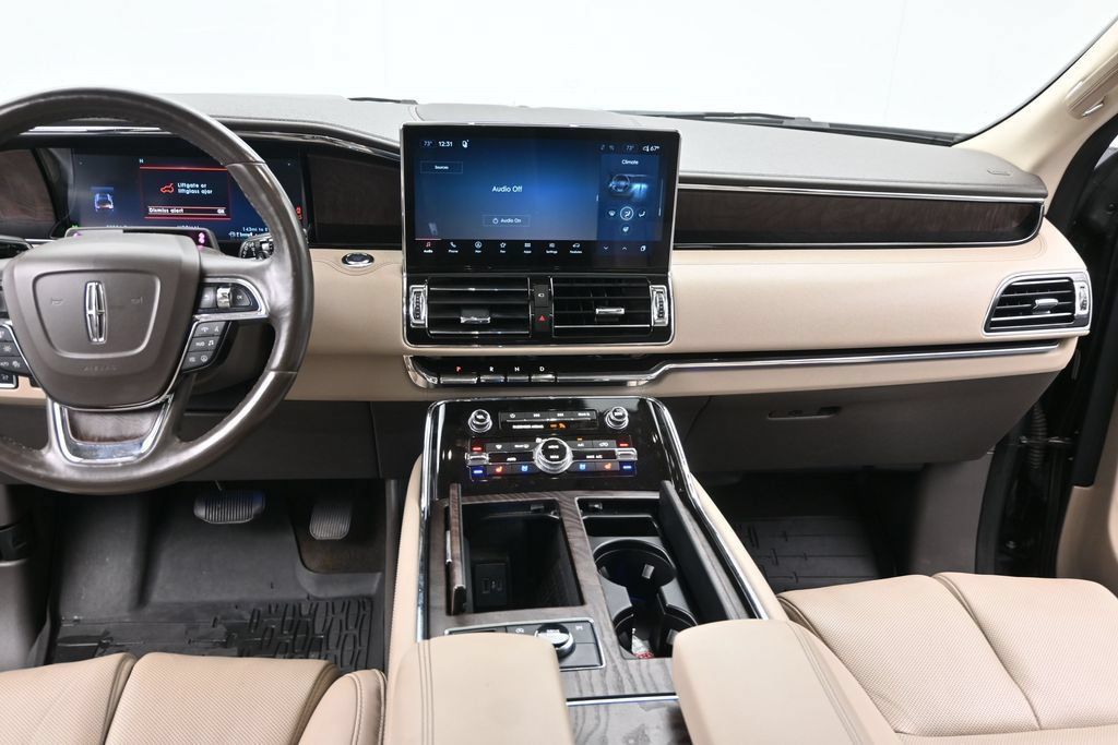 Used 2022 Lincoln Navigator L Reserve AWD/4WD image 28
