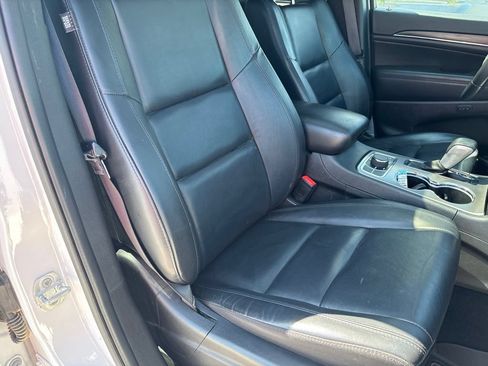 Used 2022 Jeep Grand Cherokee Limited AWD/4WD image 53