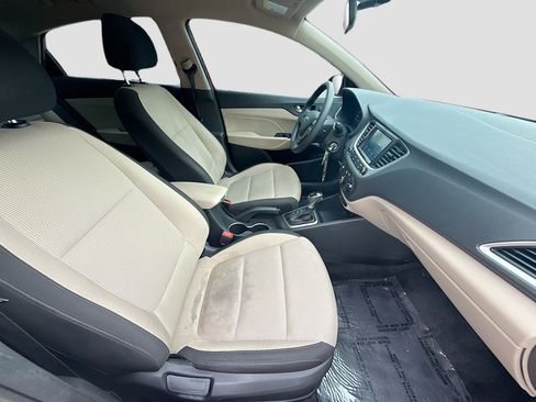 Used 2022 Hyundai Accent SEL FWD image 26