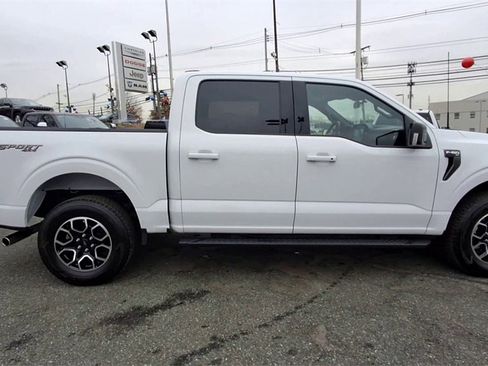 Certified 2022 Ford F150 XLT w/ Equipment Group 302A High image 9