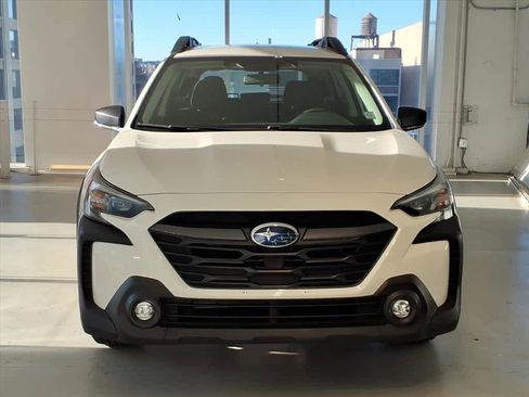 Used 2024 Subaru Outback image 2