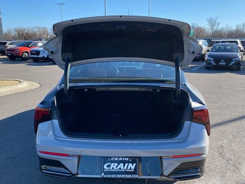 Used 2025 Toyota Tacoma TRD Off-Road image 9