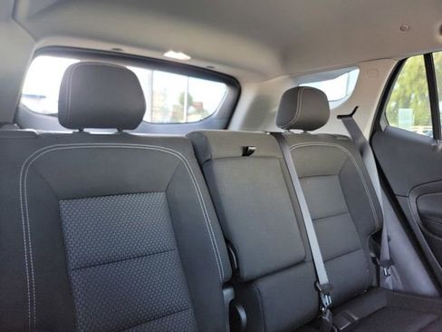 Certified 2023 GMC Terrain SLE w/ Driver Convenience Package image 18