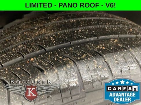 Used 2022 Jeep Cherokee Limited w/ Mopar Interior Package AWD/4WD image 8