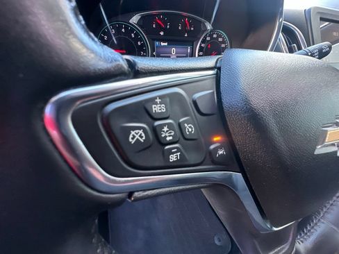 Used 2020 Chevrolet Equinox LT FWD image 20