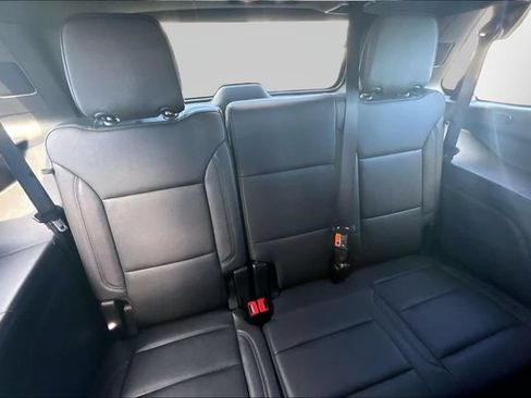 Used 2025 Chevrolet Tahoe LT AWD/4WD image 27