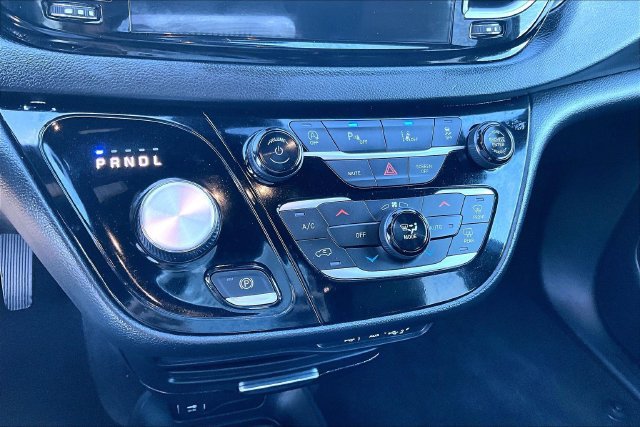 Used 2025 Chrysler Pacifica Select FWD image 15