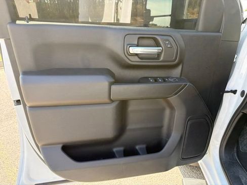 Used 2023 Chevrolet Silverado 2500 Custom w/ Custom Value Package AWD/4WD image 12