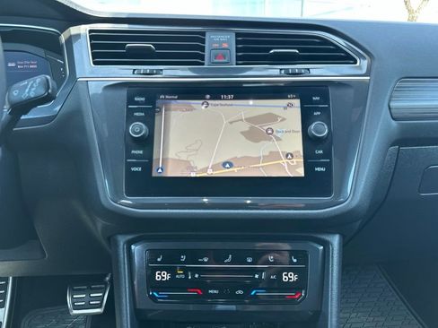 Used 2023 Volkswagen Tiguan SEL R-Line AWD/4WD image 22