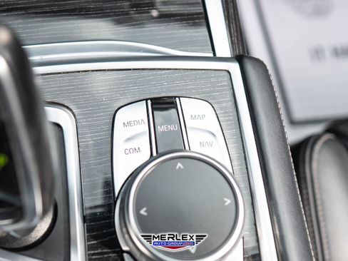 Used 2016 BMW 750i xDrive image 40