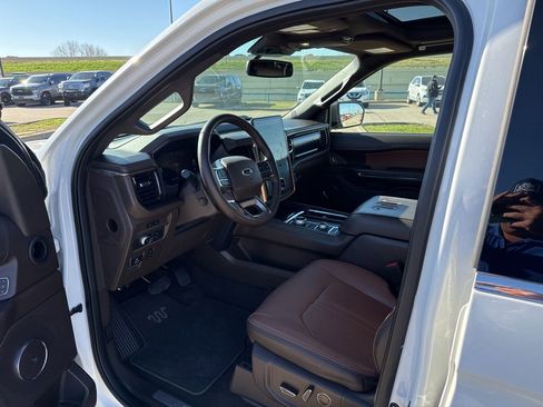 Used 2022 Ford Expedition King Ranch image 21