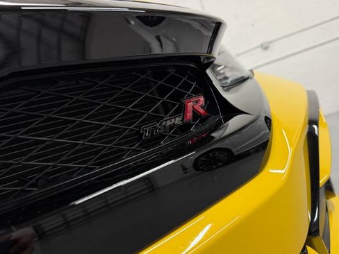 Used 2021 Honda Civic Type R Limited image 37