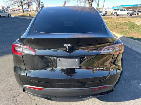 Used 2021 Tesla Model Y Long Range image 23