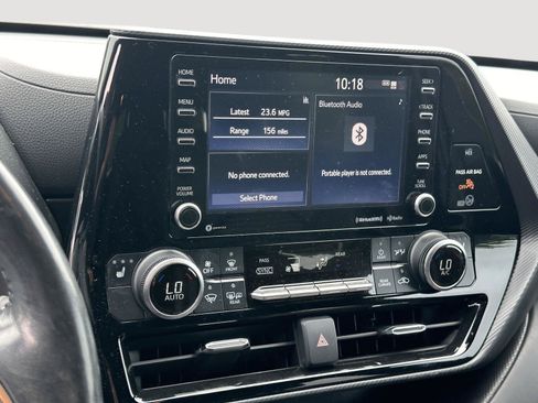 Used 2021 Toyota Highlander XSE AWD/4WD image 10