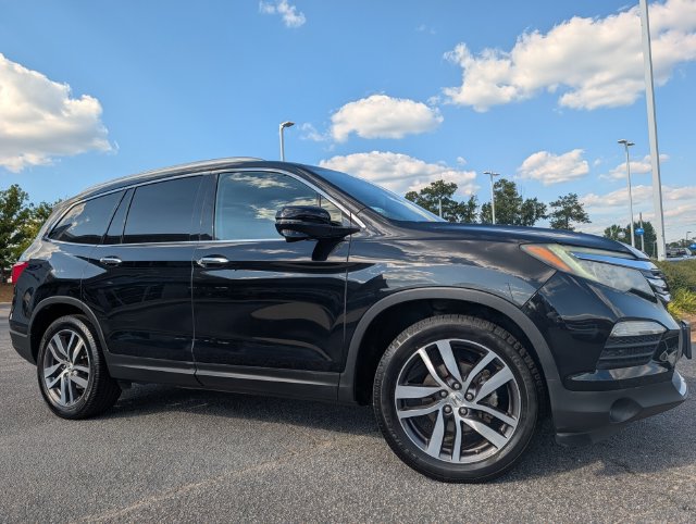 Used 2017 Honda Pilot Touring image 6