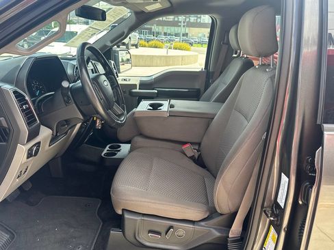 Used 2018 Ford F150 XLT w/ Equipment Group 302A Luxury AWD/4WD image 9