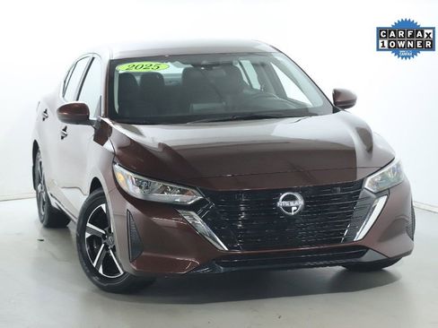 Certified 2025 Nissan Sentra SV FWD image 3