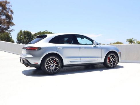 Certified 2026 Porsche Macan S AWD/4WD image 8