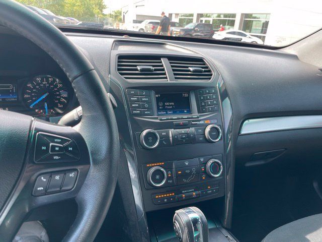 Used 2018 Ford Explorer XLT FWD image 22