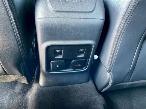 Used 2023 Ford Bronco Wildtrak AWD/4WD image 12