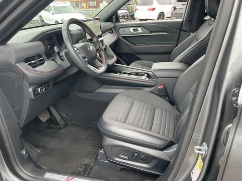 Used 2025 Ford Explorer ST-Line AWD/4WD image 20