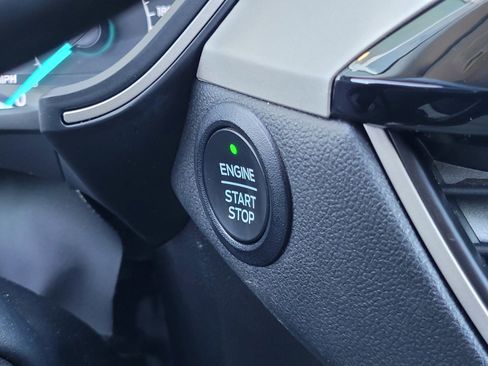 Used 2022 Ford Escape SE w/ Convenience Package image 25