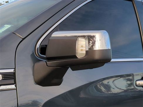 Used 2021 GMC Sierra 1500 Denali w/ Denali Ultimate Package image 12