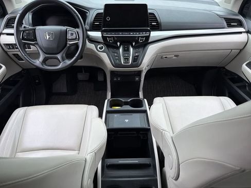 Used 2025 Honda Odyssey EX-L image 18