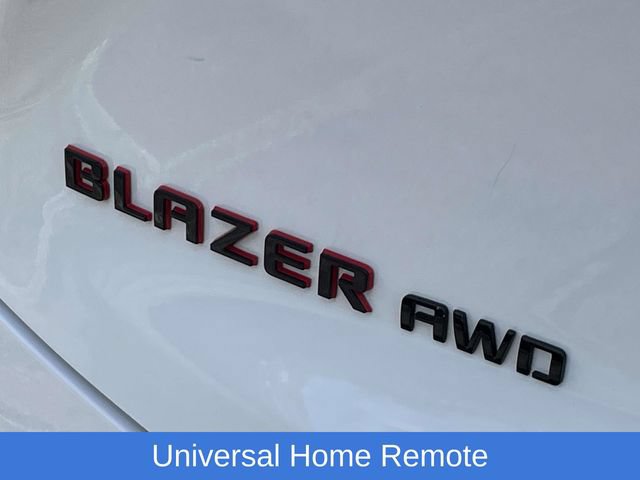 Used 2023 Chevrolet Blazer LT w/ Sound & Technology Package AWD/4WD image 11