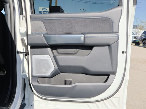 Certified 2025 Ford F450 Platinum image 35