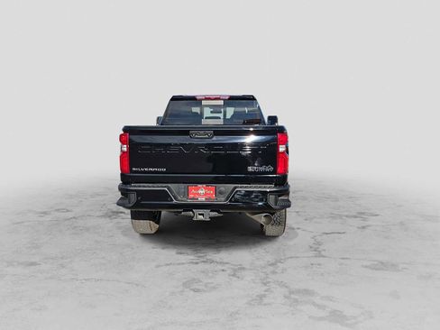 Used 2024 Chevrolet Silverado 2500 High Country image 7