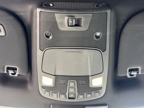 Used 2018 Ford F150 Lariat w/ Equipment Group 502A Luxury AWD/4WD image 16