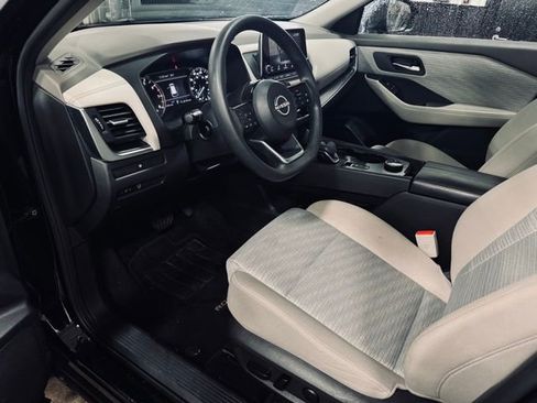 Used 2023 Nissan Rogue SV AWD/4WD image 16