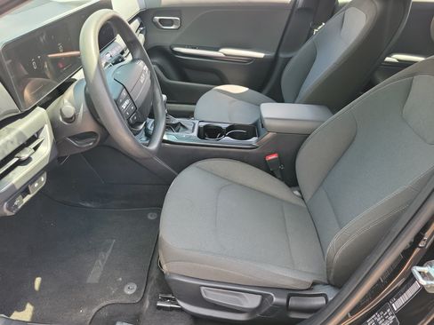 Used 2025 Kia K4 FWD image 4