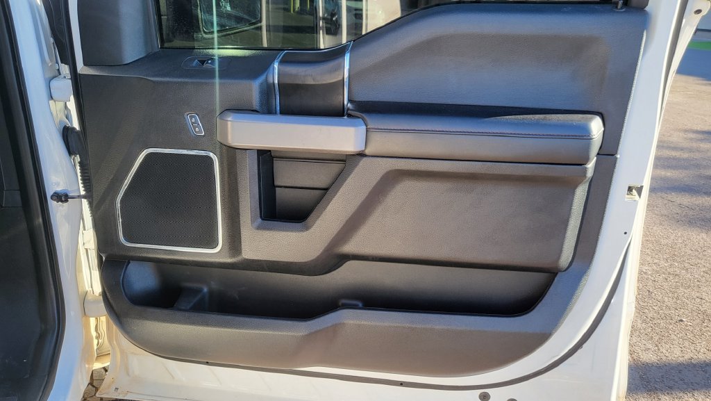 Used 2019 Ford F150 Platinum w/ Equipment Group 701A Luxury AWD/4WD image 17