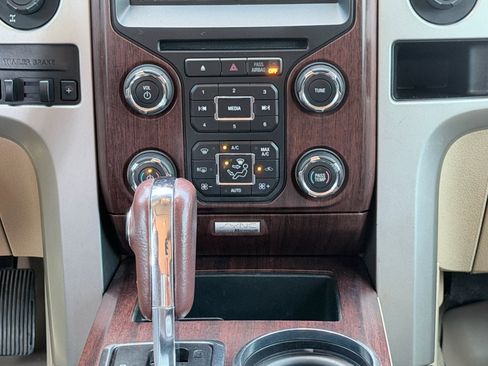 Used 2014 Ford F150 King Ranch w/ King Ranch Luxury Package RWD image 20