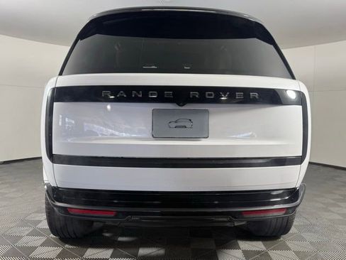 Certified 2024 Land Rover Range Rover SE image 8