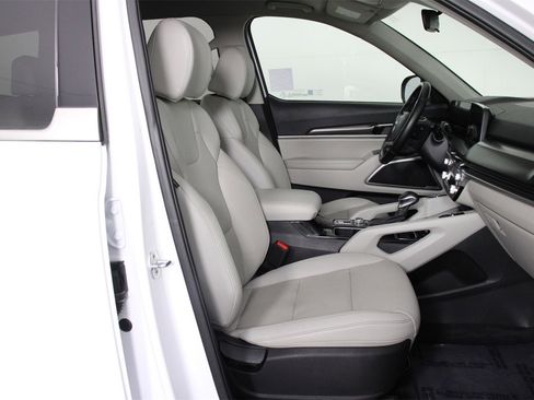 Used 2023 Kia Telluride S image 27