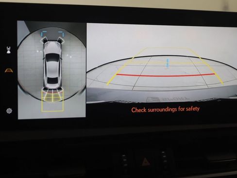 Used 2024 Lexus ES 300h F Sport image 10