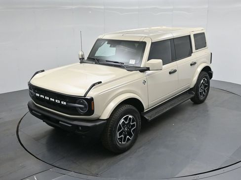 New 2026 Ford Bronco Outer Banks AWD/4WD image 35